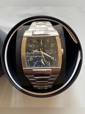 NWT Nautica N10032 Japan Mvmt Steel Watch